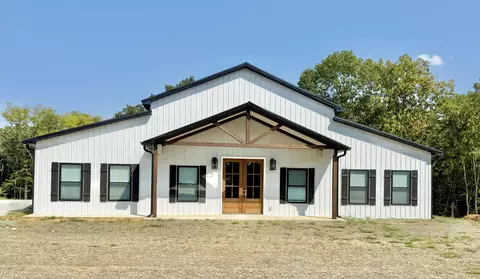 5572 Antioch Rd, Hopkinsville, KY 42240