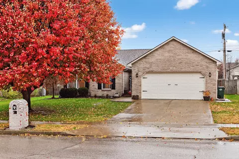 913 Pinoak Dr, Nicholasville, KY 40356