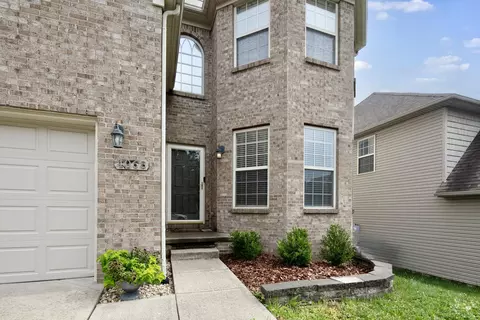 4068 Sweetspire Dr, Lexington, KY 40514