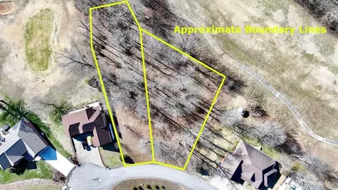 326 Cayuga Dr, Cadiz, KY 42211