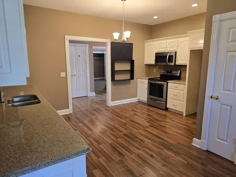 Kitchen - 709 Hackney Ct, Richmond, KY 40475 photo 1 of 4