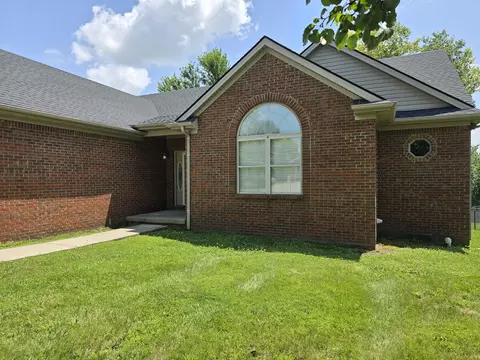 Exterior - 709 Hackney Ct, Richmond, KY 40475 photo 3 of 7