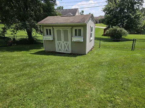 Exterior - 709 Hackney Ct, Richmond, KY 40475 photo 6 of 7