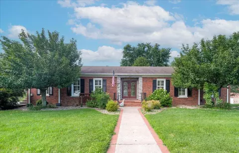 102 Dogwood Dr, Lancaster, KY 40444
