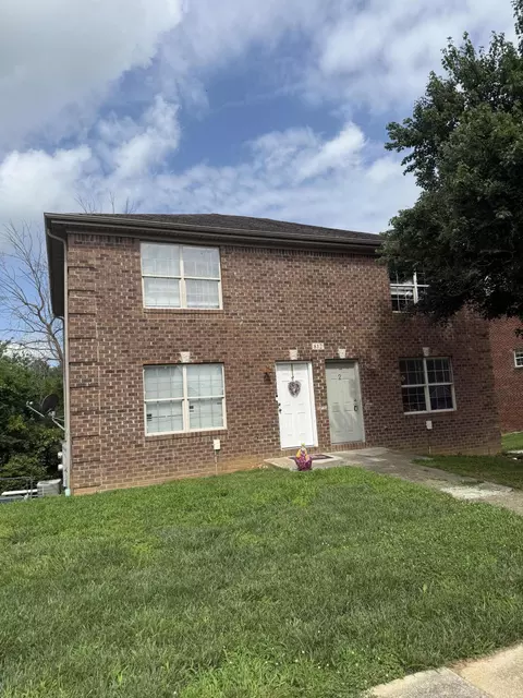 812 Ridgewood Dr, Berea, KY 40403