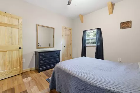 Bedroom - 22 Deercrest Ln, Murray, KY 42071 photo 2 of 2