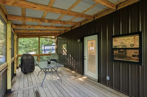 Exterior - 22 Deercrest Ln, Murray, KY 42071 photo 3 of 7