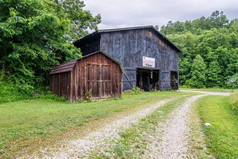 0 R Vancleve Rd, Campton, KY 41301
