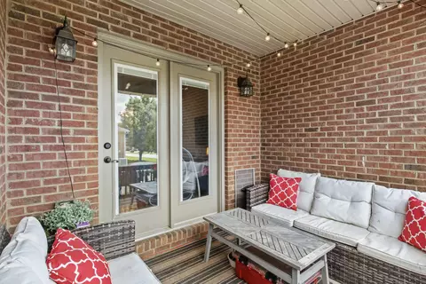 Exterior - 124 Bryants Trl, Berea, KY 40403 photo 5 of 10