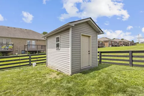 Exterior - 124 Bryants Trl, Berea, KY 40403 photo 10 of 10