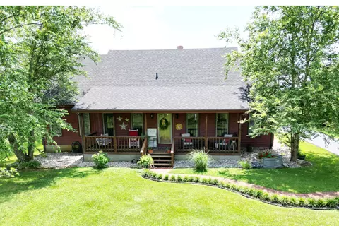 2790 Van Thompson Rd, Mount Sterling, KY 40353