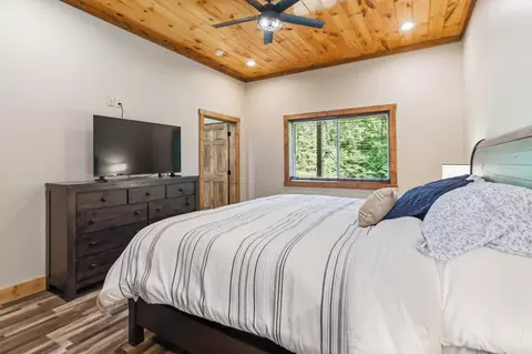 Bedroom - 483 Kimber Dr, Nancy, KY 42544 photo 1 of 8
