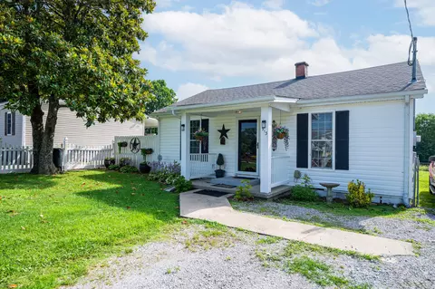 913 Kirksville Rd, Richmond, KY 40475