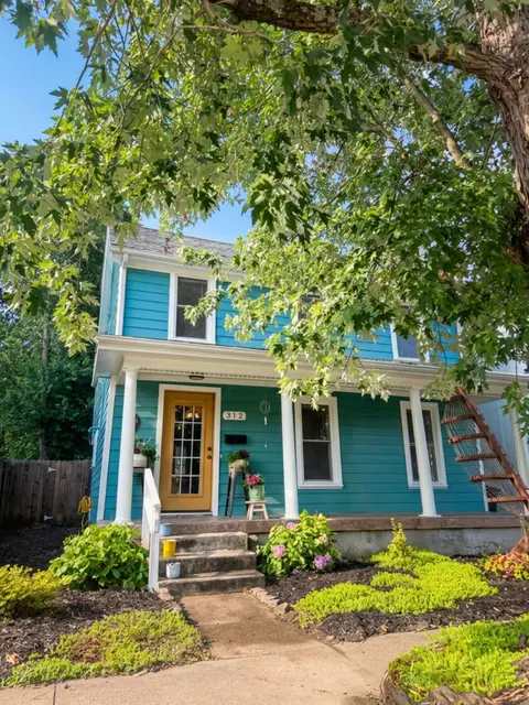 312 E 4th St, Frankfort, KY 40601