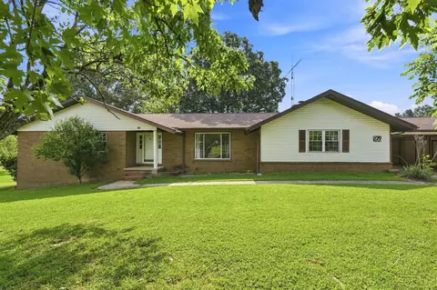 966 Jake Dukes Rd, Grand Rivers, KY 42045