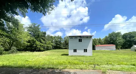 717 719 722 Crittenden Dr, Marion, KY 42064