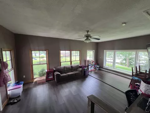 Living - 4656 Kentucky 1304, Hinkle, KY 40953 photo 1 of 2