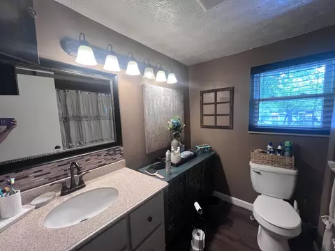 Bath - 4656 Kentucky 1304, Hinkle, KY 40953 photo 2 of 2