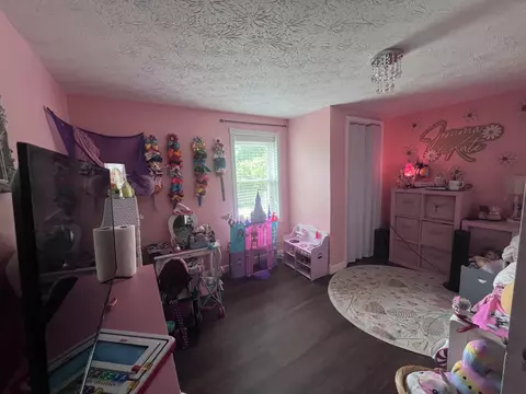Bedroom - 4656 Kentucky 1304, Hinkle, KY 40953 photo 6 of 6