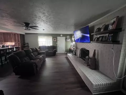 Living - 4656 Kentucky 1304, Hinkle, KY 40953 photo 2 of 2