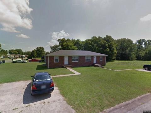 2000 B Jan Dr, Hopkinsville, KY 42240