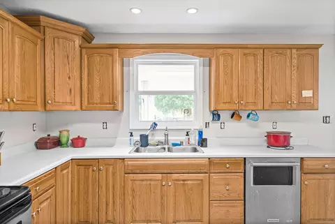 Kitchen - 2679 Loop Ln, Gracey, KY 42232 photo 5 of 6