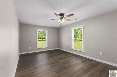 Bedroom - 3960 Husband Rd, Paducah, KY 42003 photo 2 of 4