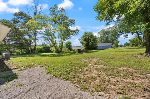 Exterior - 102 Walnut St, Ferguson, KY 42533 photo 8 of 10