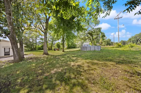 Exterior - 102 Walnut St, Ferguson, KY 42533 photo 10 of 10