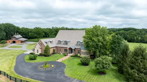 1261 Todds Sta, Lexington, KY 40509