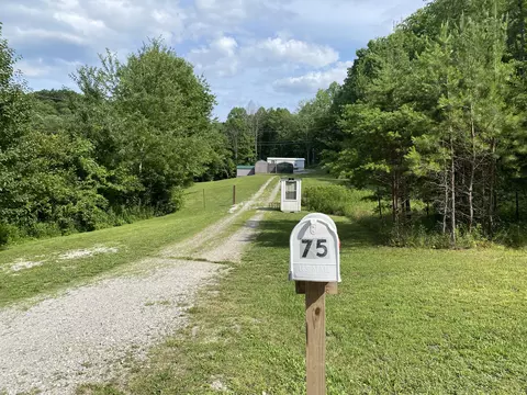 75 Walnut Rd, Lily, KY 40740