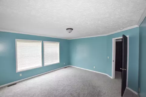Bedroom - 40 Marigold Ln, Grayson, KY 41143 photo 3 of 6