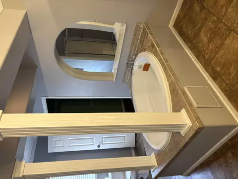 Bath - 40 Marigold Ln, Grayson, KY 41143 photo 5 of 7