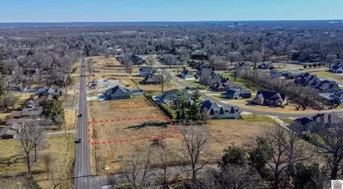 lot2 Westwood Hills Blvd, Paducah, KY 42001