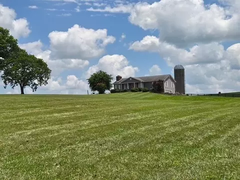 1835 Warwick Rd, Harrodsburg, KY 40330