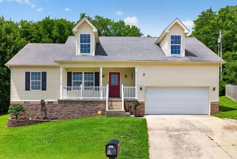 209 Connie Ln, Winchester, KY 40391