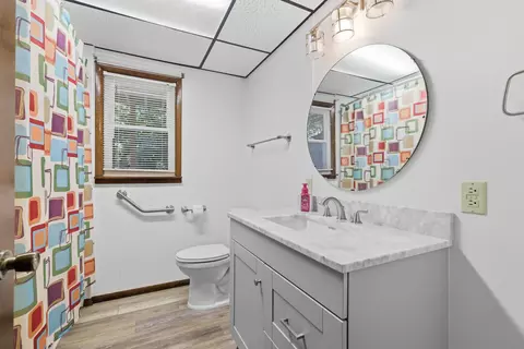 Bath - 1130 Wright Rd, Murray, KY 42071 photo 3 of 3