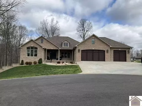 116 Seneca Ct, Benton, KY 42025