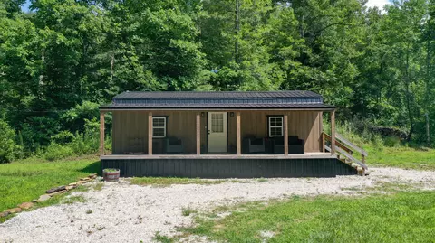 Exterior - 4 Lacy Ln, Campton, KY 41301 photo 3 of 6