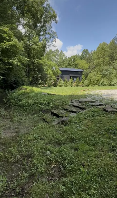 Exterior - 4 Lacy Ln, Campton, KY 41301 photo 6 of 6