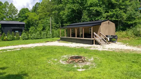Exterior - 4 Lacy Ln, Campton, KY 41301 photo 2 of 6