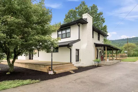 971 E College Ave, Stanton, KY 40380 photo 3