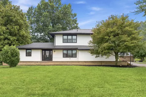971 E College Ave, Stanton, KY 40380 photo 1