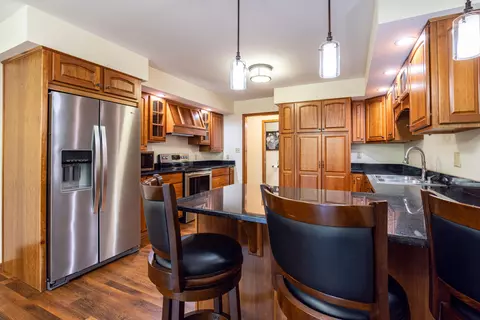 Kitchen - 1091 Deepwood Dr, Murray, KY 42071 photo 2 of 4