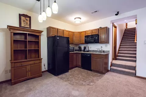 Kitchen - 1091 Deepwood Dr, Murray, KY 42071 photo 4 of 4
