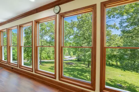 Entry Way - 1091 Deepwood Dr, Murray, KY 42071 photo 1 of 2