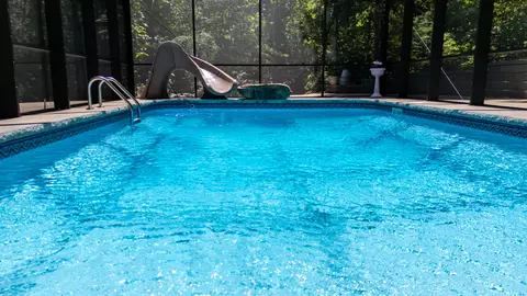 Exterior - 1091 Deepwood Dr, Murray, KY 42071 photo 3 of 7