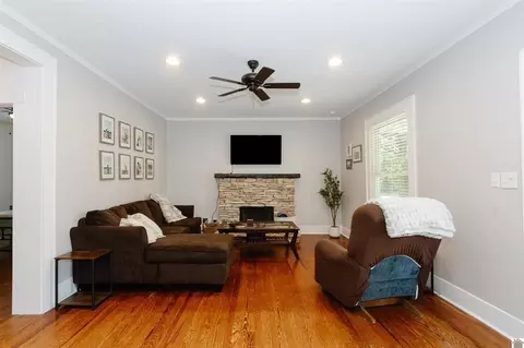 1002 Olive St, Murray, KY 42071 photo 2