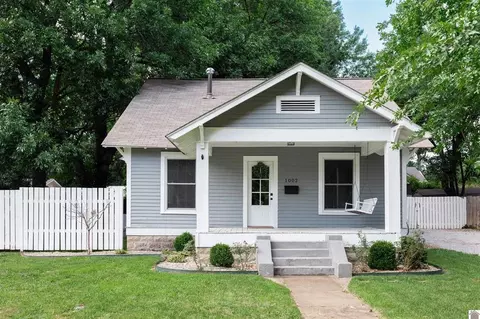 1002 Olive St, Murray, KY 42071 photo 1