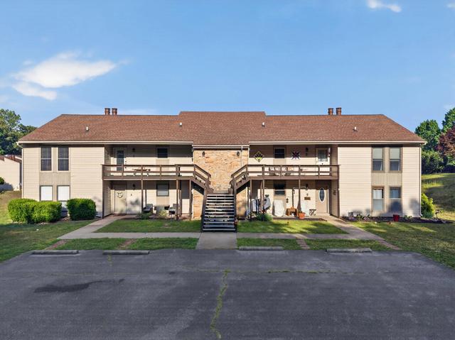 328 Champion Hills Rd, Kuttawa, KY 42055